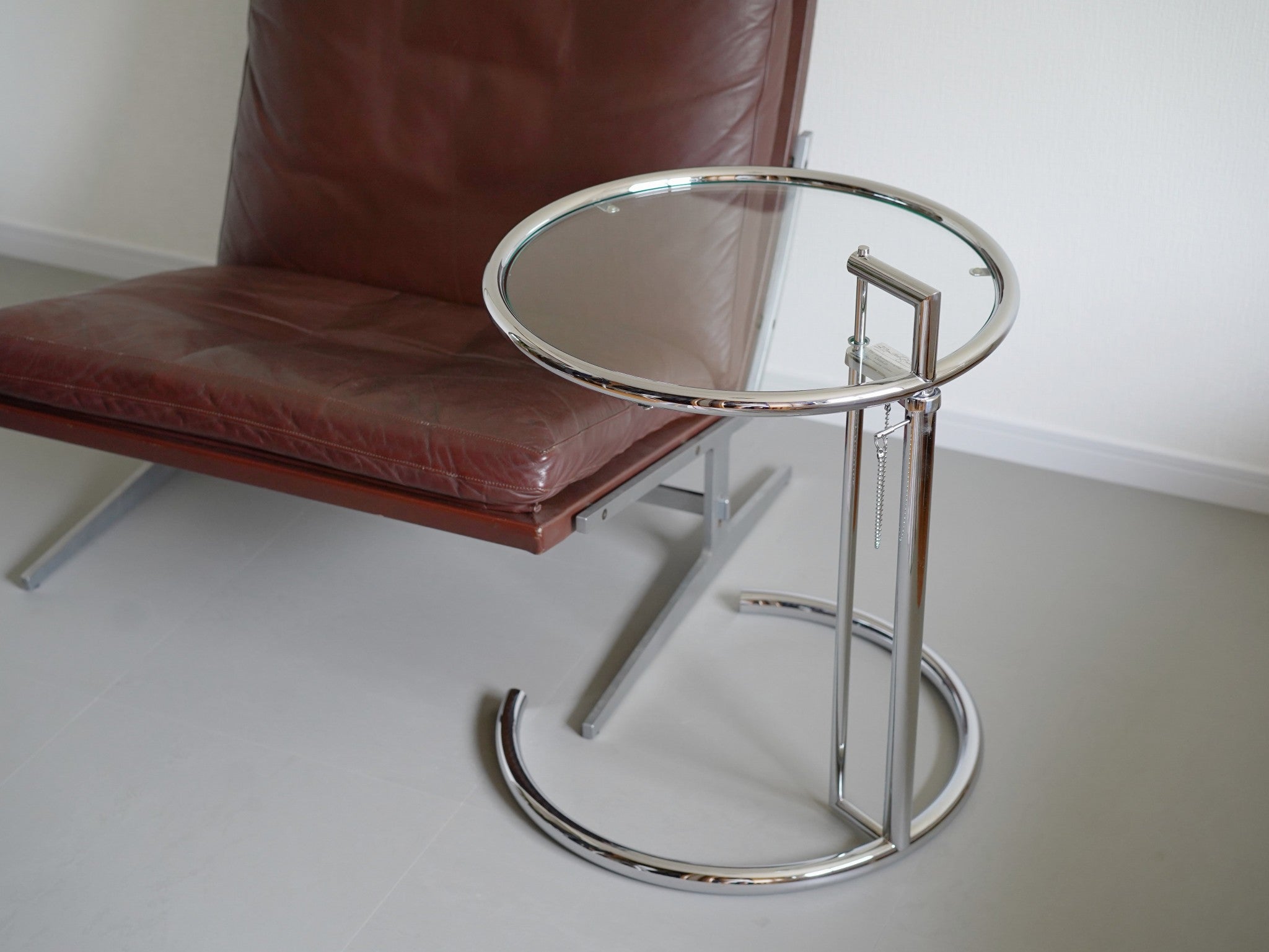 アイリーン・グレイ E1027 アジャスタブルテーブル クラシコン カッシーナ 中古 ヴィンテージ / Eileen Gray Adjustable  Table ClassiCon – CAGUYA