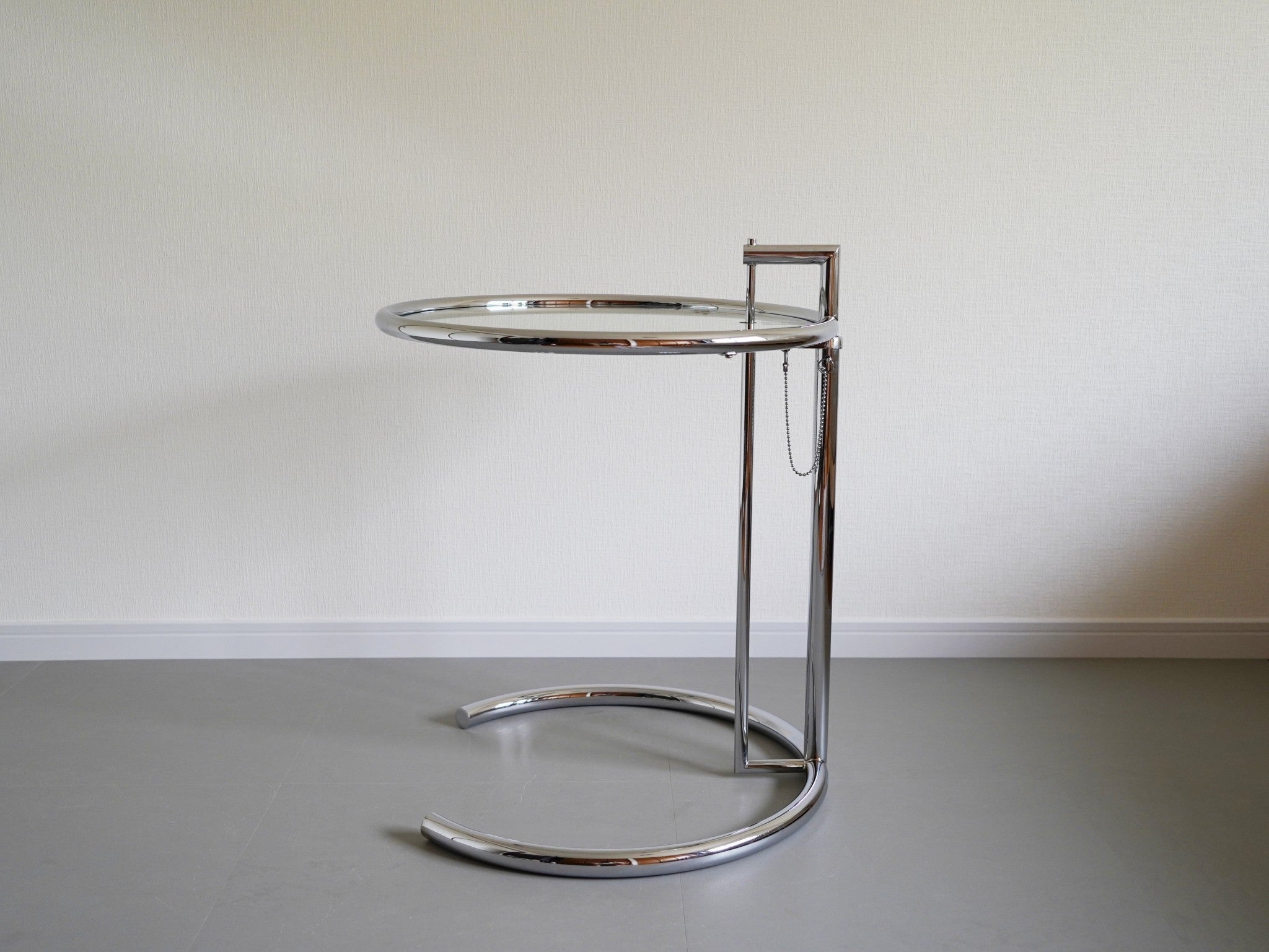 アイリーン・グレイ E1027 アジャスタブルテーブル クラシコン カッシーナ 中古 ヴィンテージ / Eileen Gray Adjustable  Table ClassiCon – CAGUYA