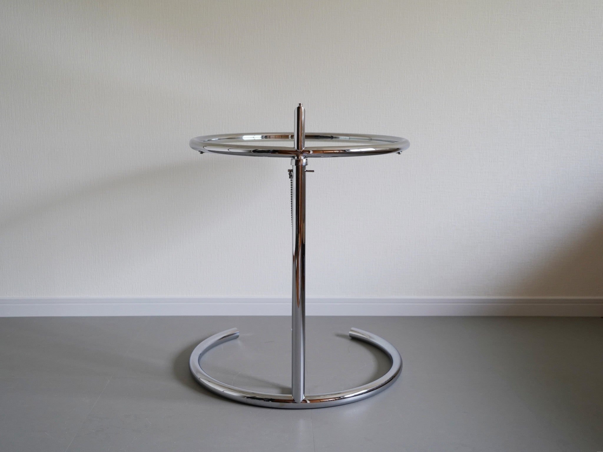 アイリーン・グレイ E1027 アジャスタブルテーブル クラシコン カッシーナ 中古 ヴィンテージ / Eileen Gray Adjustable  Table ClassiCon – CAGUYA