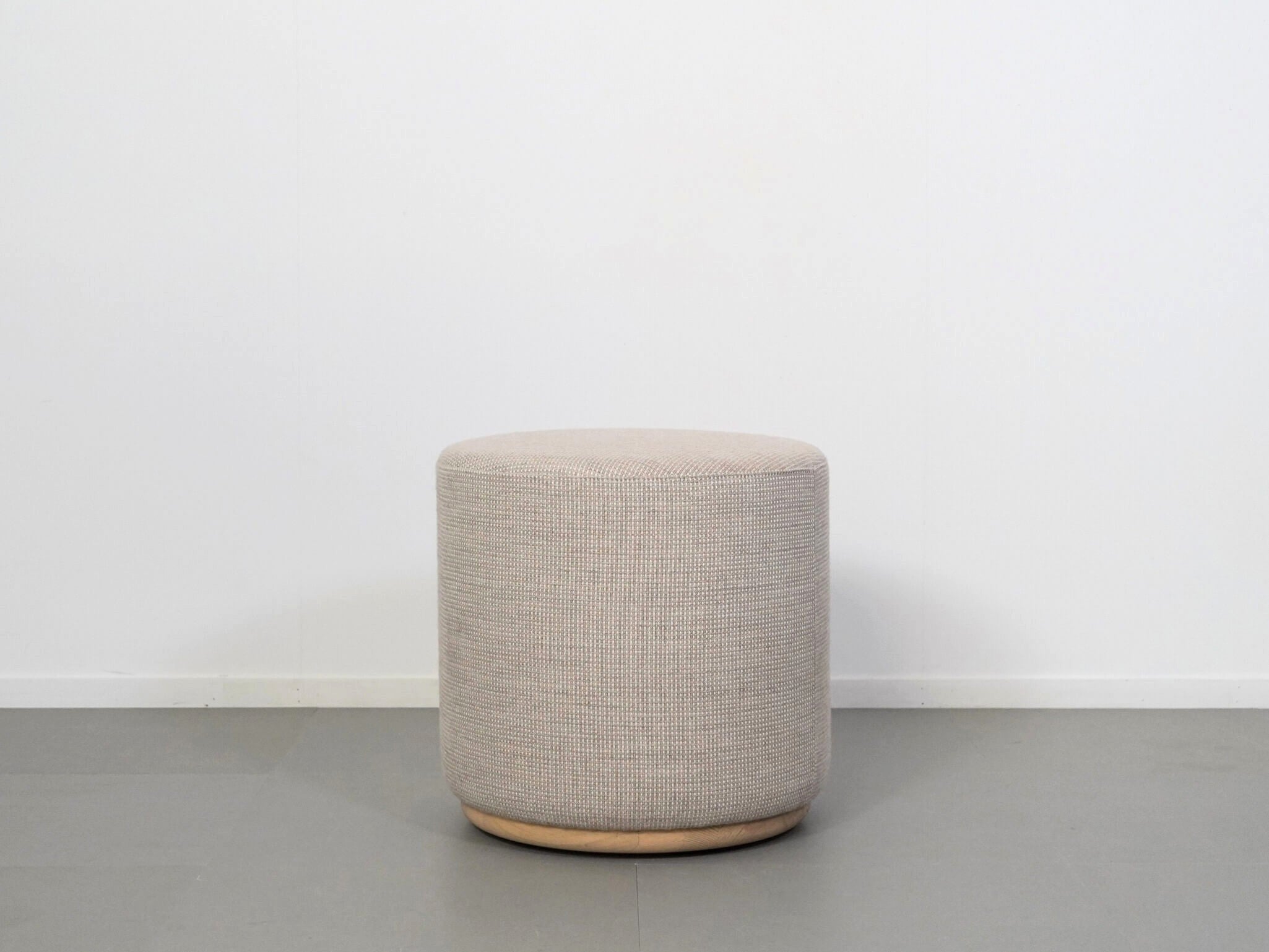 カリモクニュースタンダード■エレファントプーフタスク■スツール■7.5万円■ エレファント プーフ タスク スツール キャスター付 ベージュ カリモク