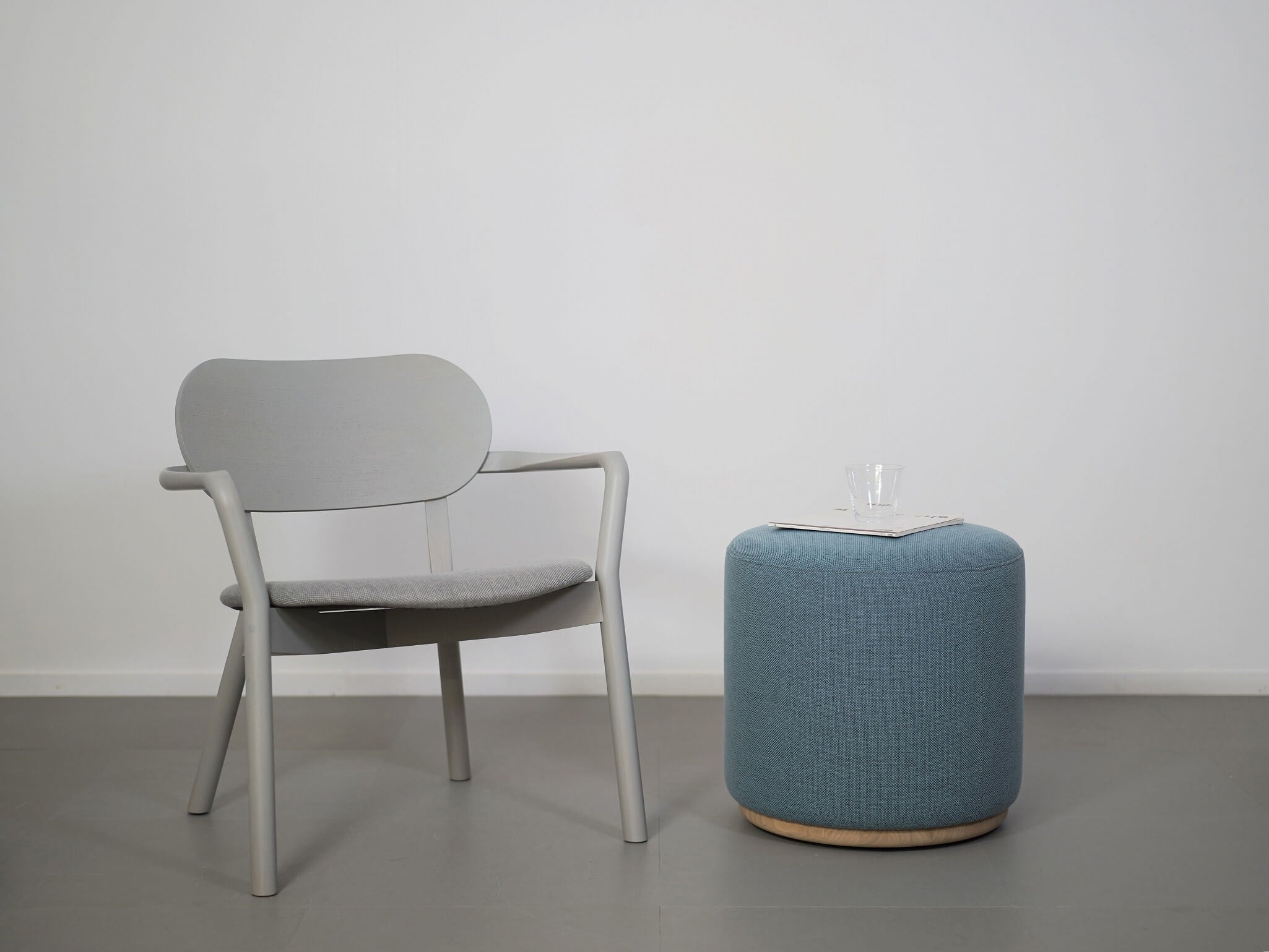 エレファント プーフ タスク スツール オットマン キャスター付