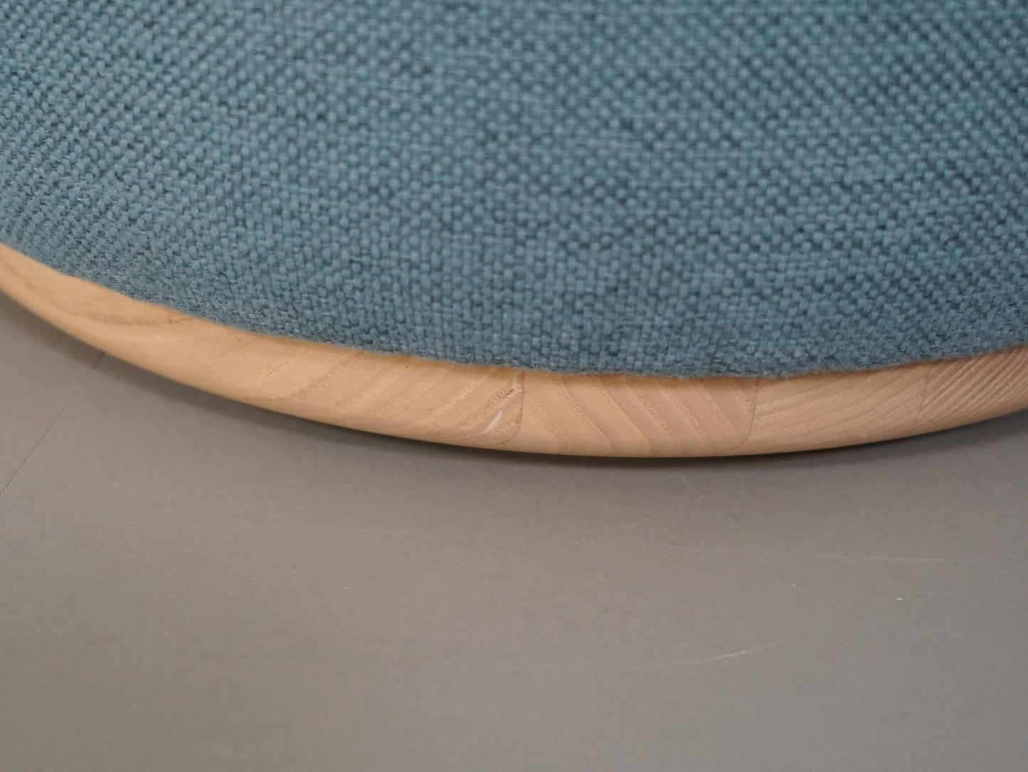 エレファント プーフ タスク スツール キャスター付 マハラム ブルー カリモクニュースタンダード クリスチャン・ハース / Elephant Pouf Task Karimoku New Standard Christian Haas MAHARAM 在庫2