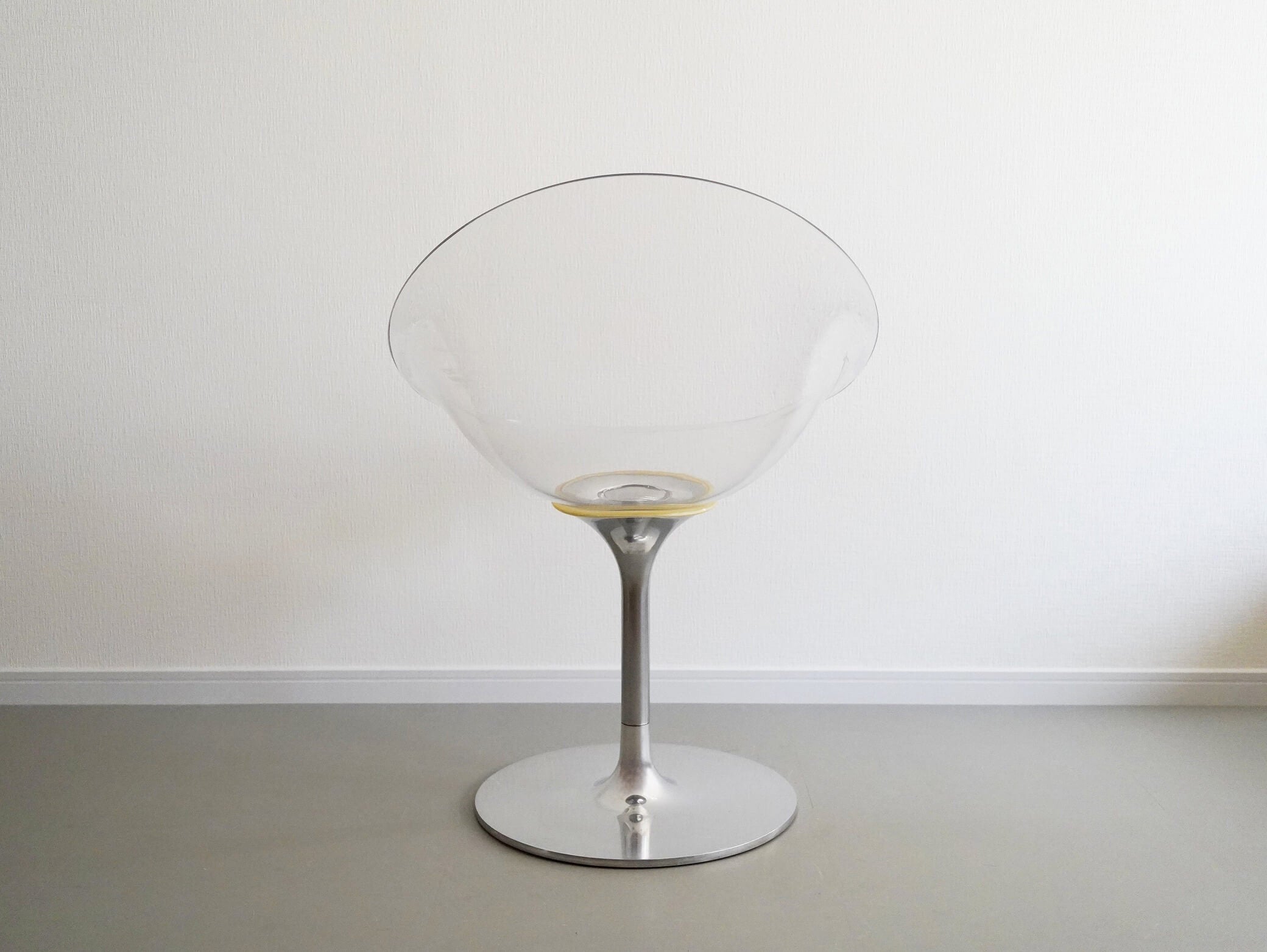 エロエス 1本脚 回転式 クリスタル カルテル フィリップ・スタルク クリア ペデスタル / ERO S Crystal Kartell  Philippe Starck 在庫3 – CAGUYA