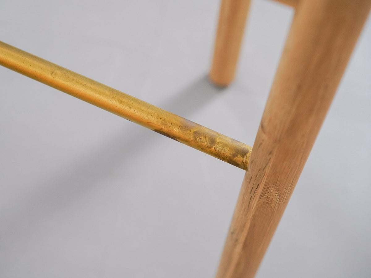 WOHL HÜTTE F2: table round Oak Brass / ヴォールヒュッテ エフツー ラウンドテーブル ナラ 真鍮