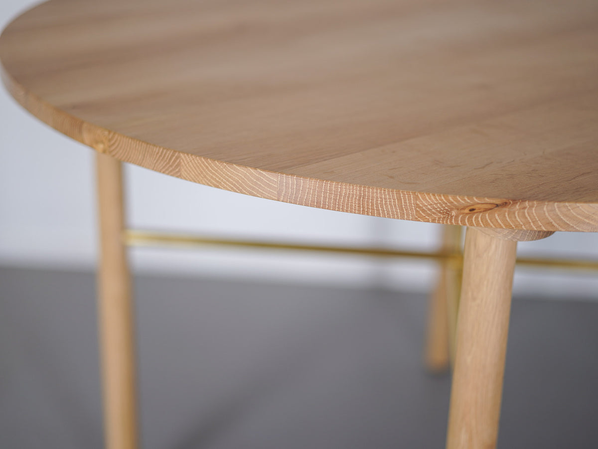 WOHL HÜTTE F2: table round Oak Brass / ヴォールヒュッテ エフツー ラウンドテーブル ナラ 真鍮