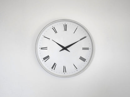 ヘニングコッペルがデザインしたルイス・ポールセンの壁掛け時計13056