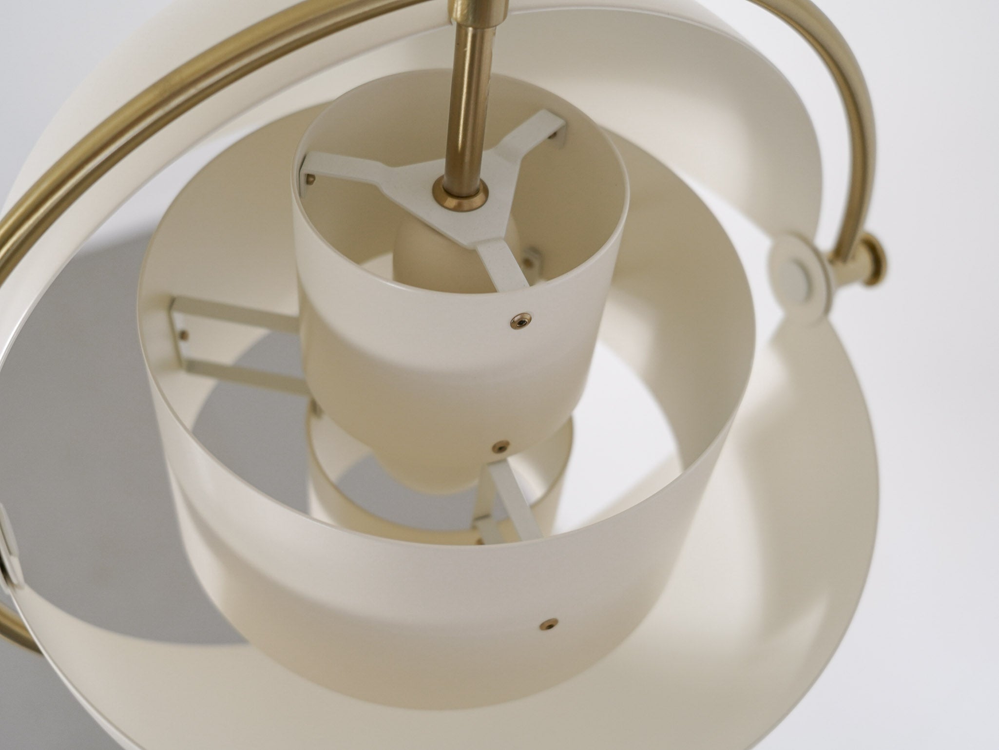【訳あり】GUBI グビ Multi-Lite Pendant ホワイト GUBI グビ Multi-Lite Pendant Large マルチライト ペンダント ラージ