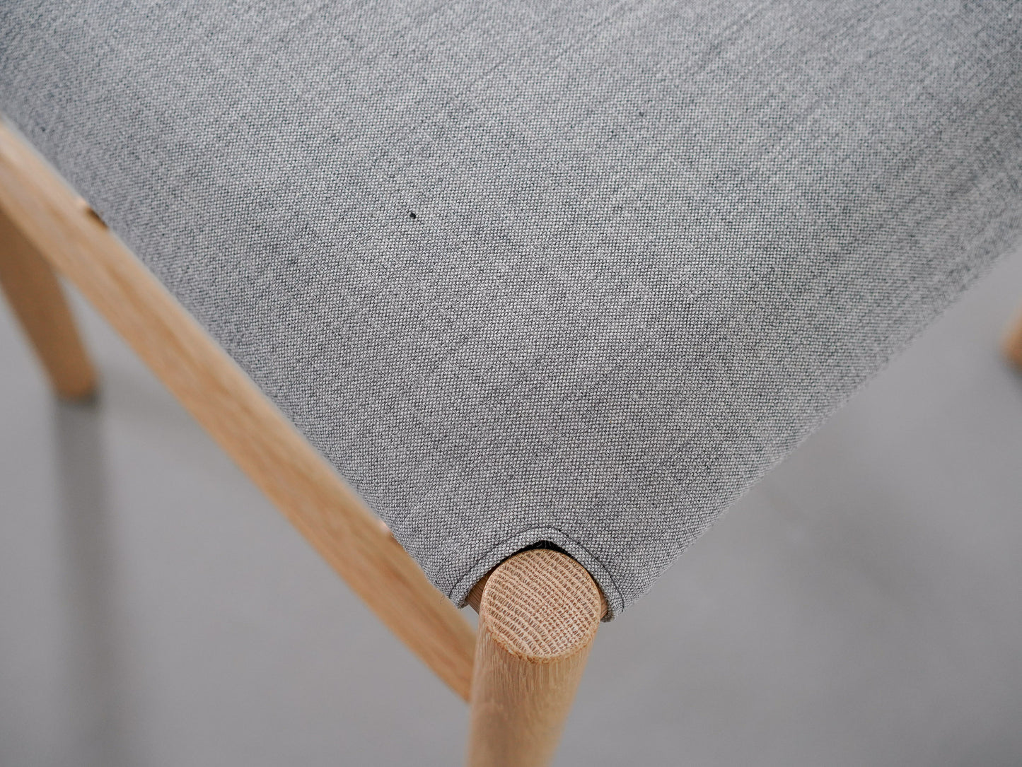 ジャスパー・モリソン ライトウッド スツール ロー オーク ファブリック マルニ木工 / Jasper Morrison Lightwood Stool Low MARUNI COLLECTION