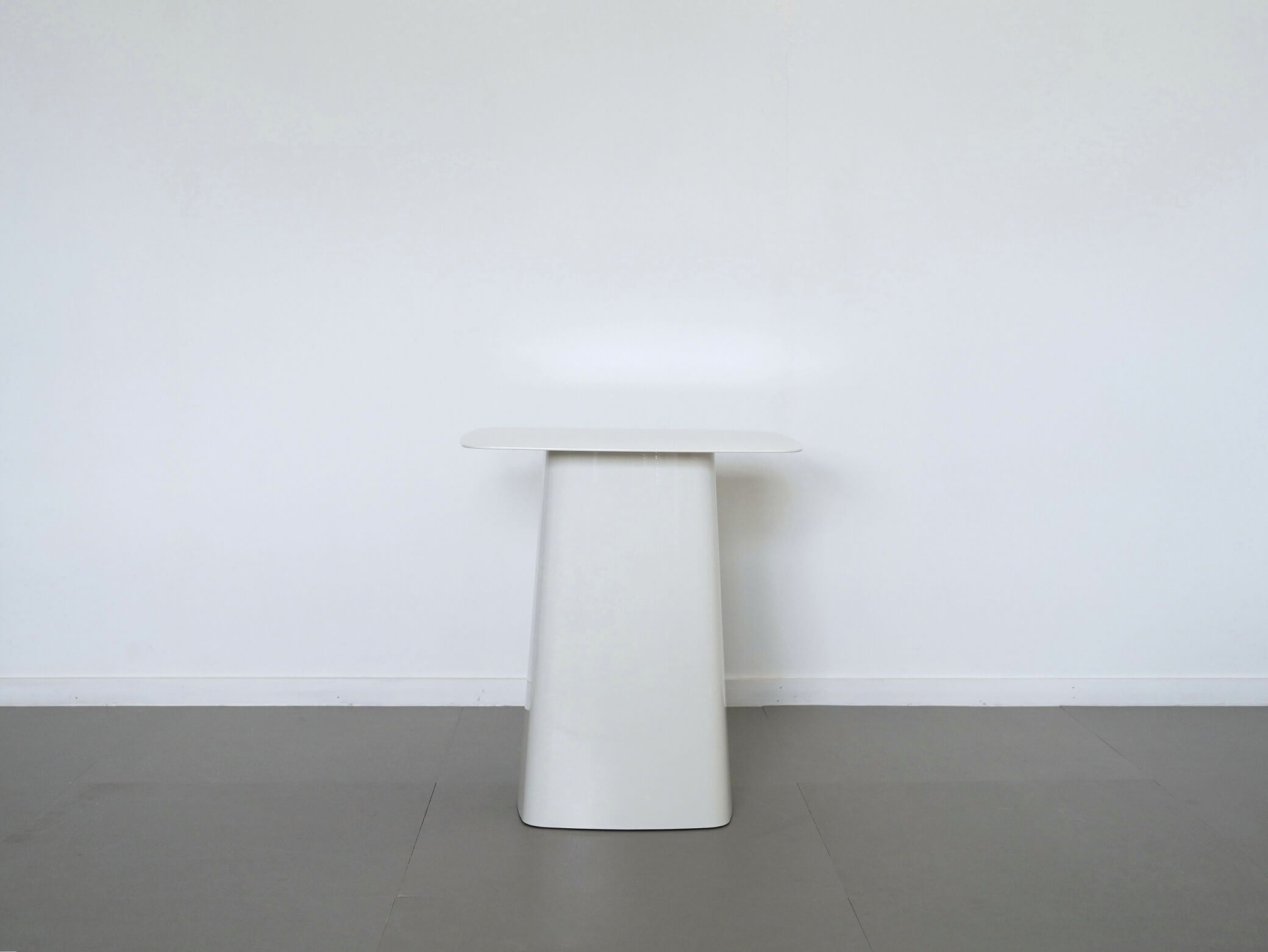 Vitra/ヴィトラ□メタル サイド テーブル ミディアム M ホワイト Vitra/ヴィトラ□メタル サイド テーブル ミディアム M ホワイト