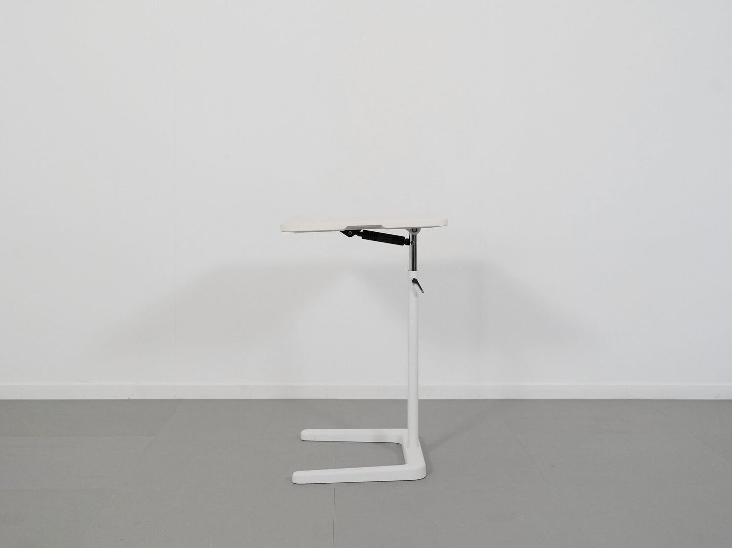 ジャスパーモリソンがデザインしたヴィトラのネステーブル