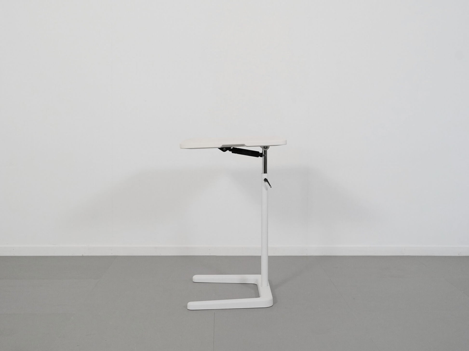 ジャスパーモリソンがデザインしたヴィトラのネステーブル