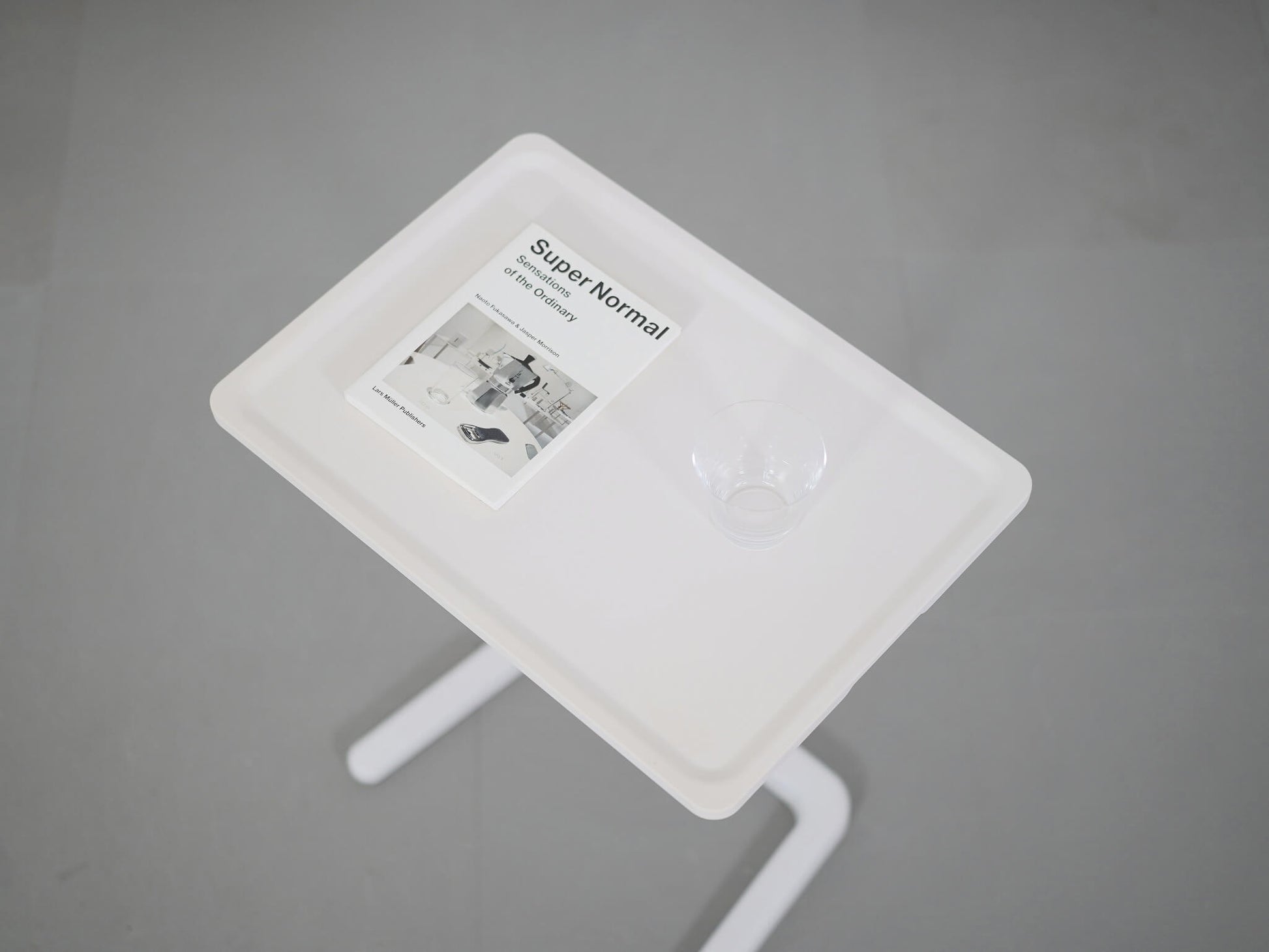 ジャスパーモリソンがデザインしたヴィトラのネステーブル