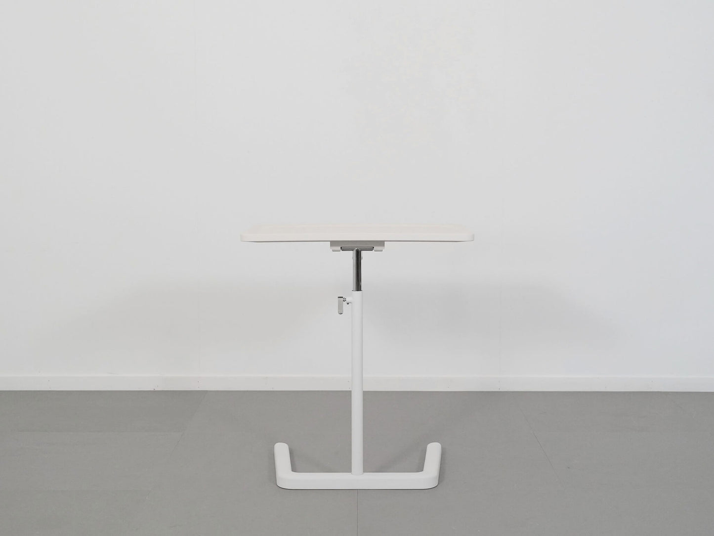 ジャスパーモリソンがデザインしたヴィトラのネステーブル