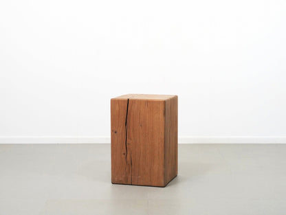 オーク無垢材のソリッドスツール