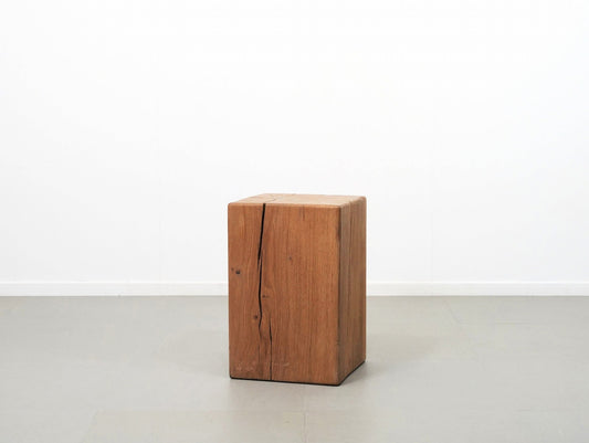 オーク無垢材のソリッドスツール