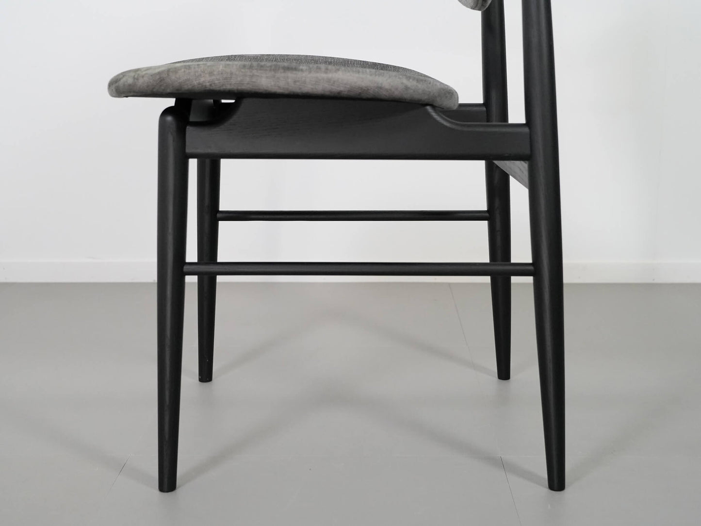 アウトラインチェア スミ ノームアーキテクツ アリアケ / Outline Chair Norm Architects ARIAKE 在庫12→11