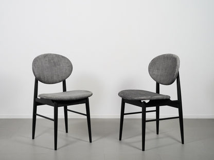 ノームアーキテクツがデザインしたアウトラインチェア・スミ・ブラック