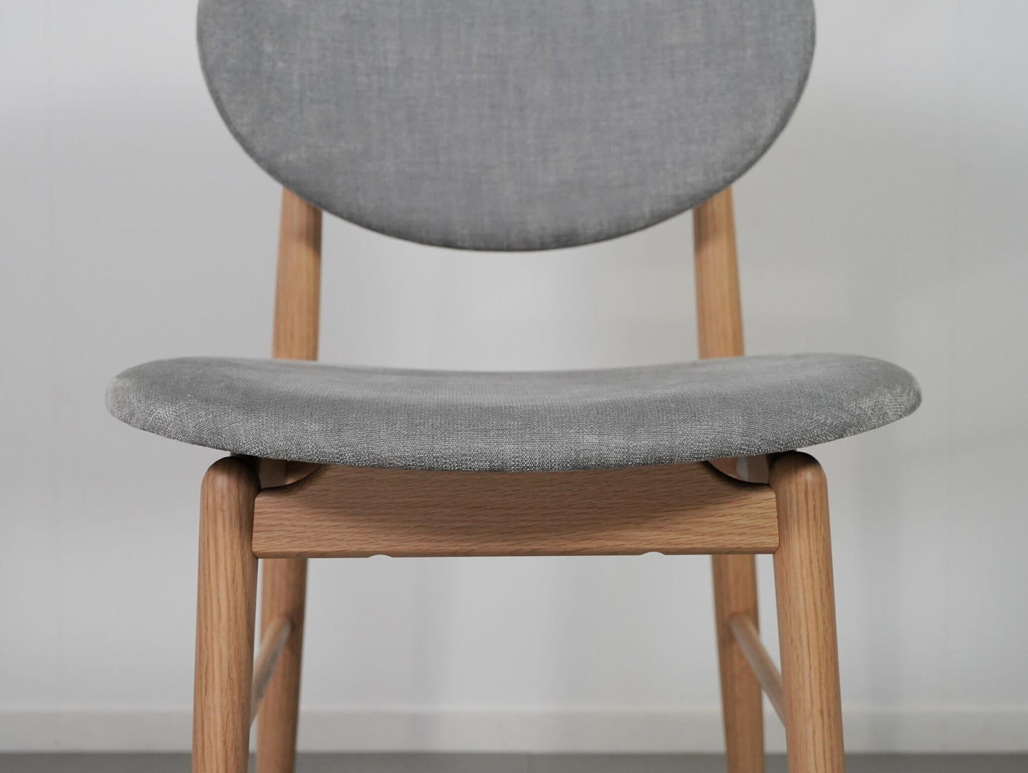 アウトラインチェア ホワイト ノームアーキテクツ アリアケ / Outline Chair Norm Architects ARIAKE 在庫4→3