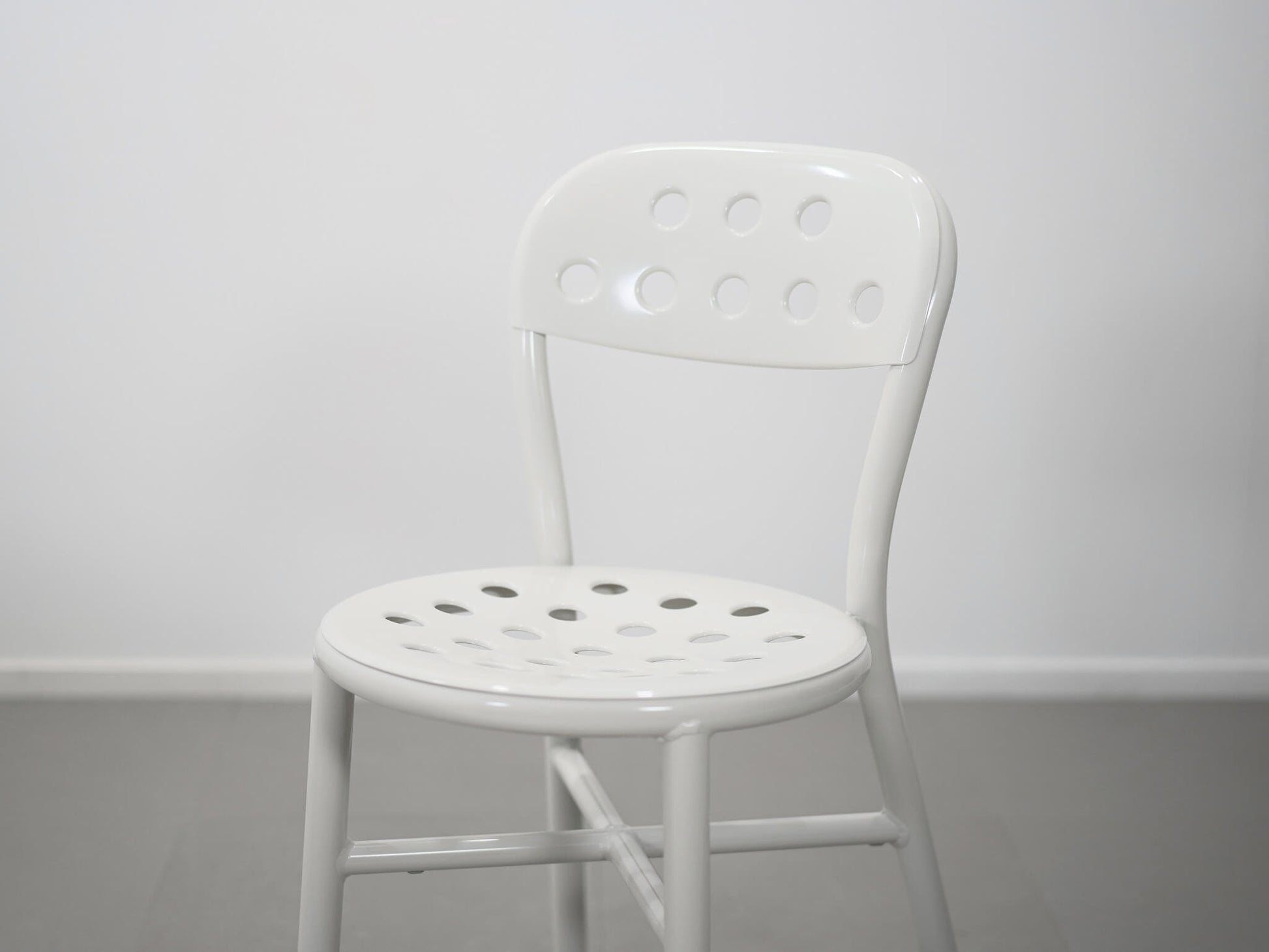 ジャスパーモリソンがデザインした中古・ユーズドのパイプチェア・ホワイト
