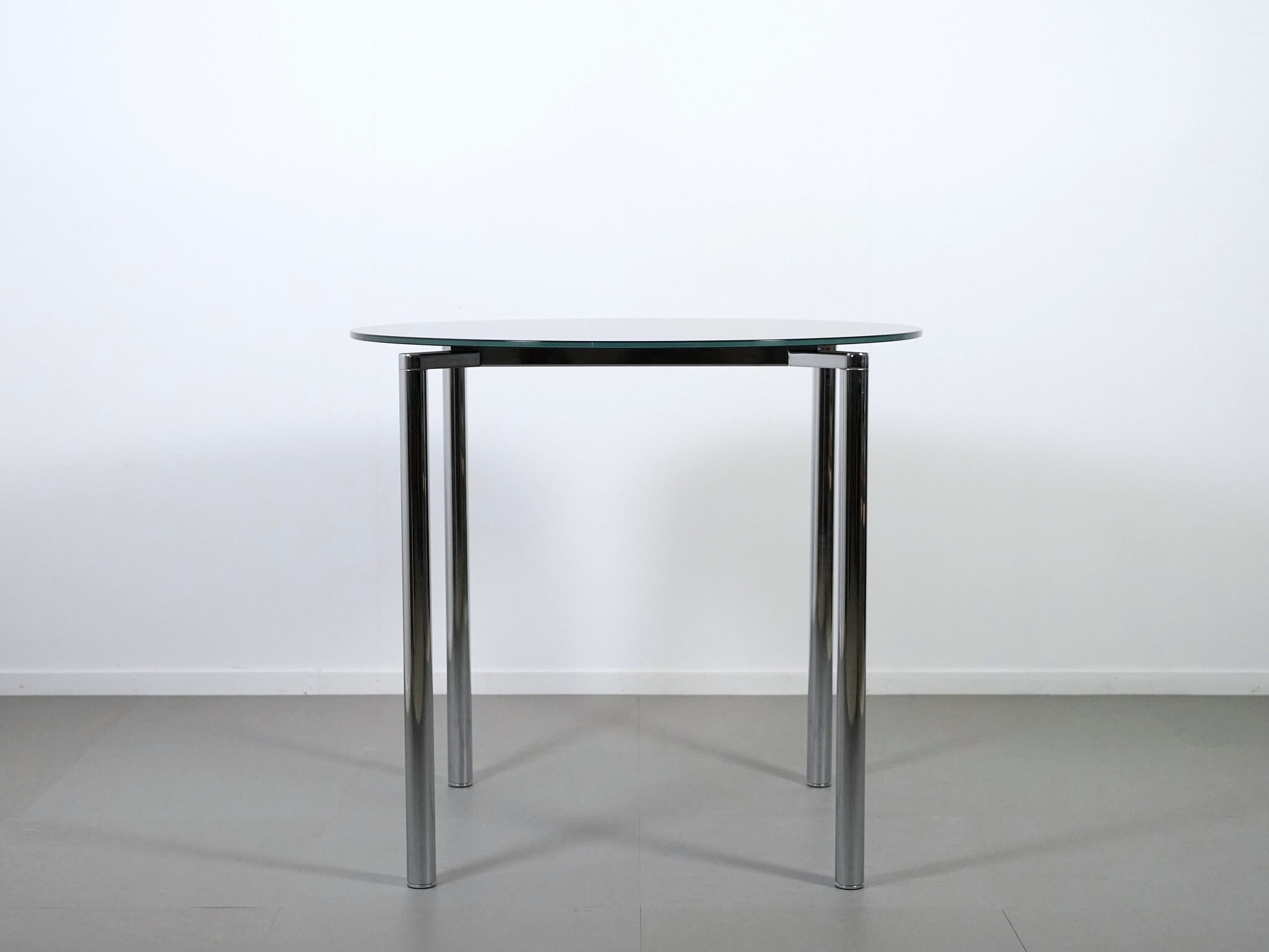 プラーノ 丸テーブル ブラック フリッツ・ハンセン ペリカンデザイン