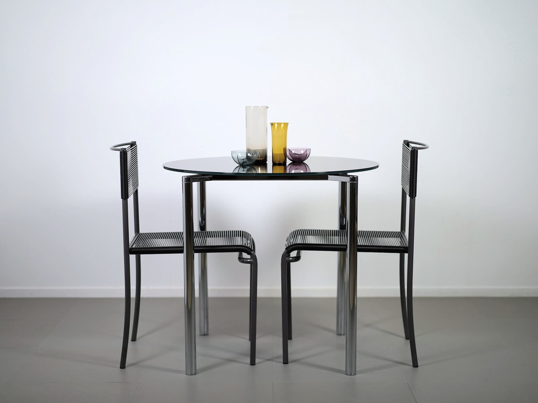 プラーノ 丸テーブル ブラック フリッツ・ハンセン ペリカンデザイン