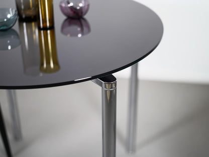 ペリカンデザインによるフリッツハンセンのプラーノテーブル・黒ガラス