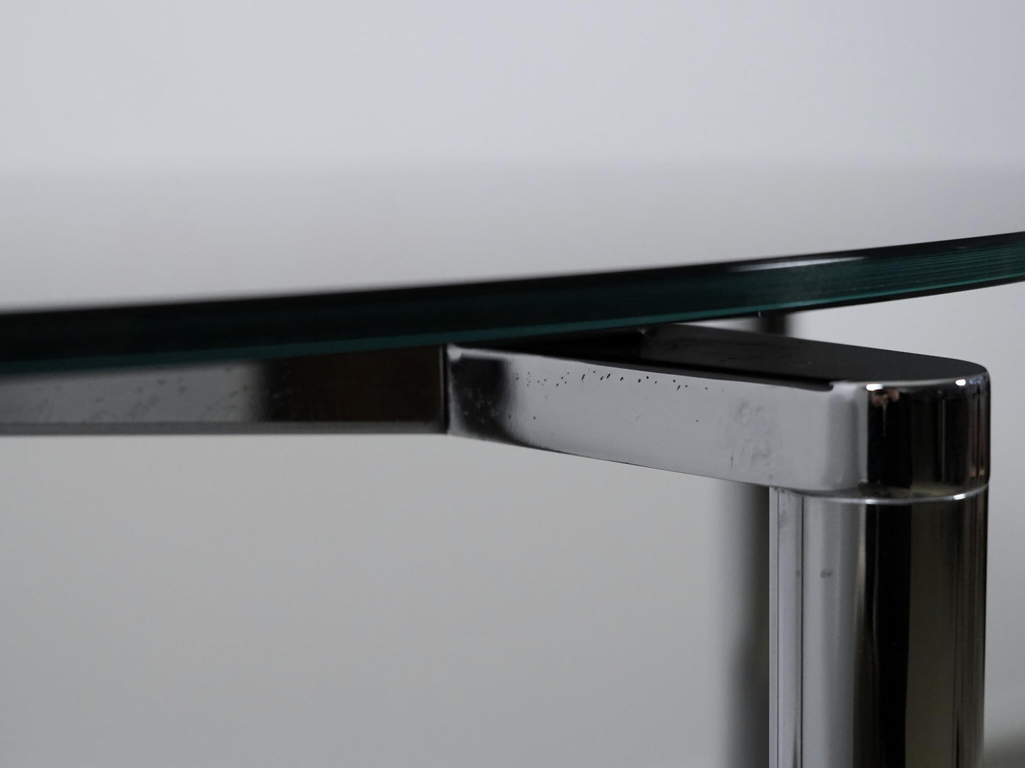 プラーノ 丸テーブル ブラック フリッツ・ハンセン ペリカンデザイン / PLANO Table Fritz Hansen Pelikan Design