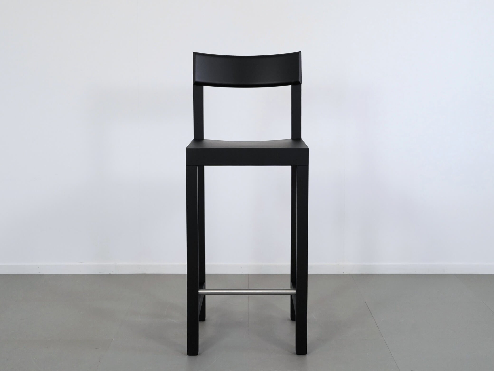 MATTIAZZI CUGINO クッチーノ スツール　黒　グルチッチデザイン CUGINO / MATTIAZZI（Konstantin Grcic）- HOEK