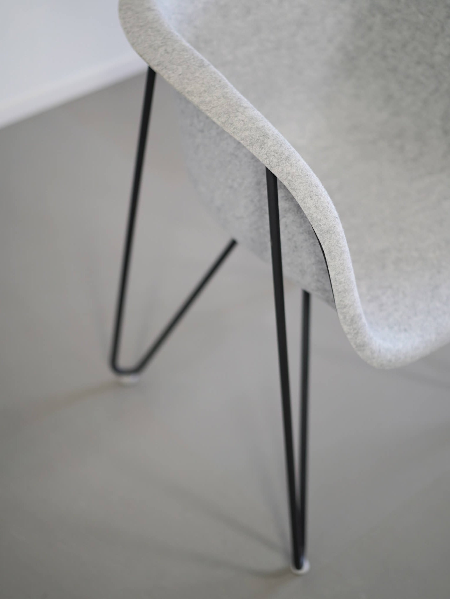 イトーキのリフェルトチェア