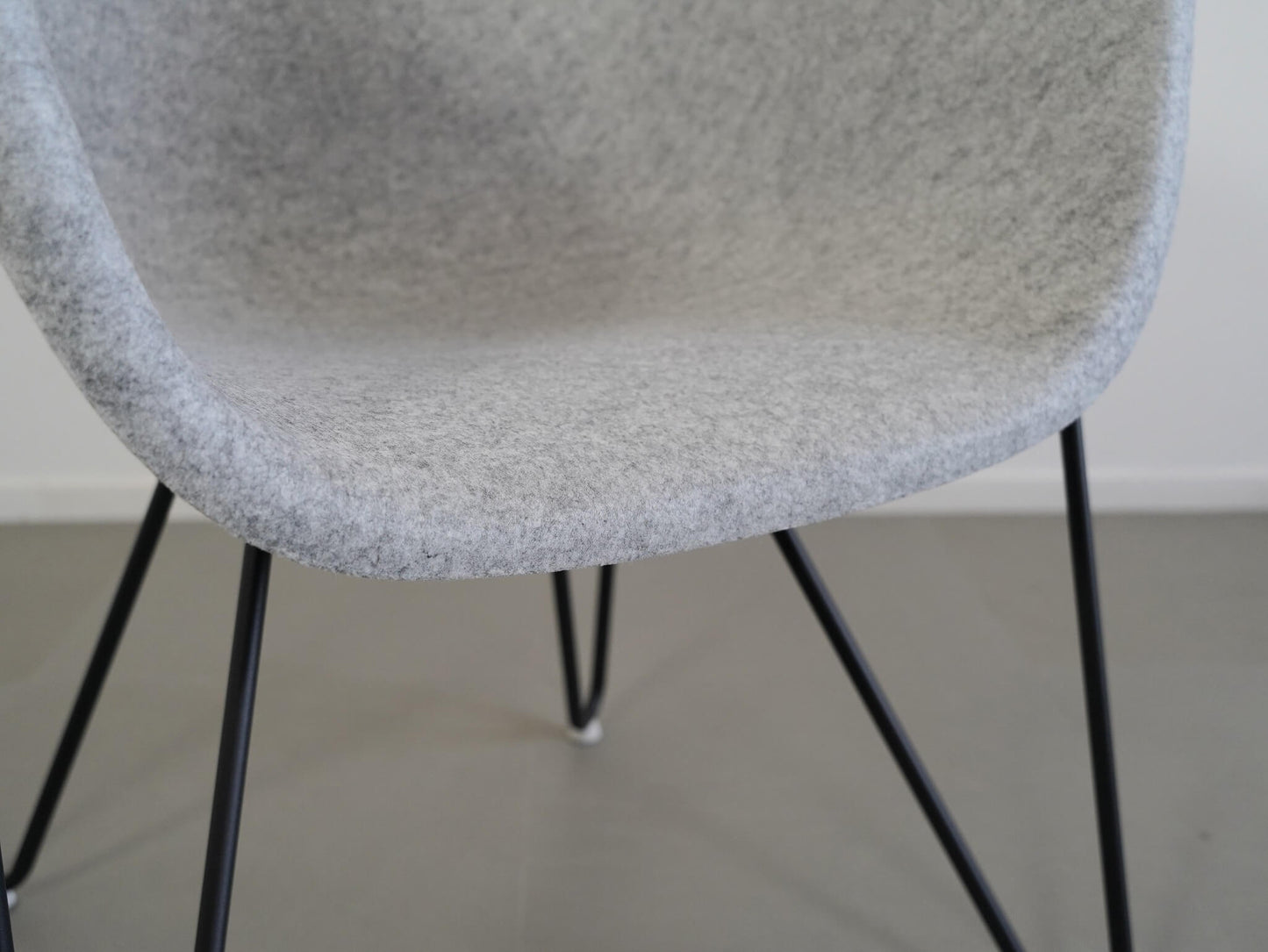 リフェルト チェア ライトグレー イトーキ / Refelt Chair ITOKI