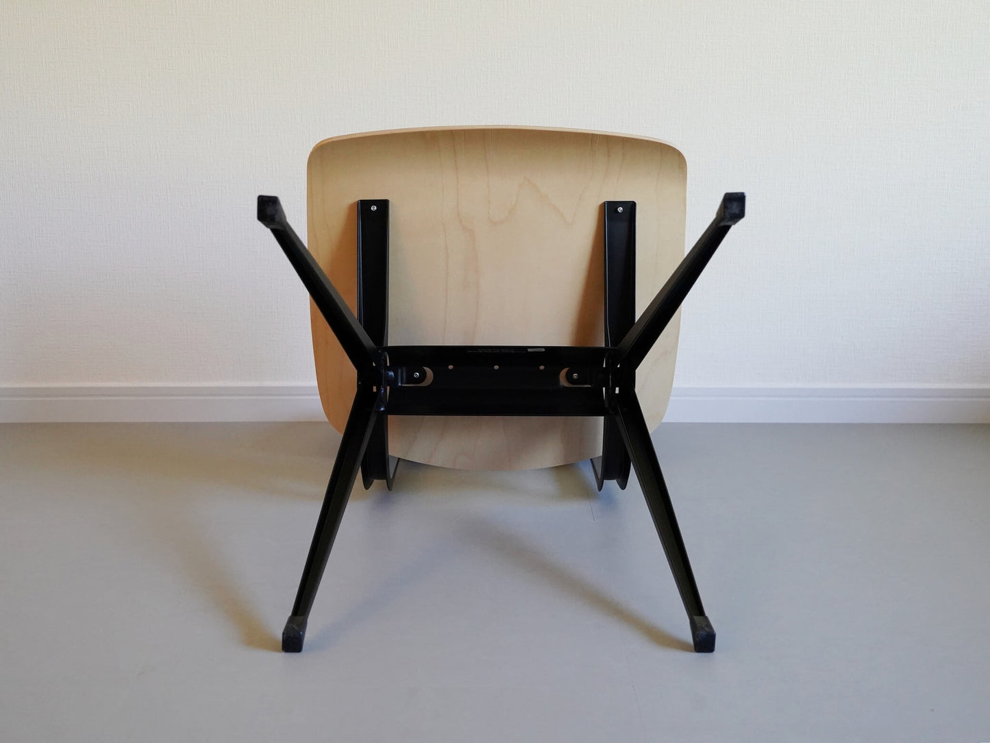 リザルトチェア ② ヘイ オーク×ブラック フリソ・クラマー ヴィム・リートフェルト / Result Chair HAY Friso Kramer Wim Rietveld