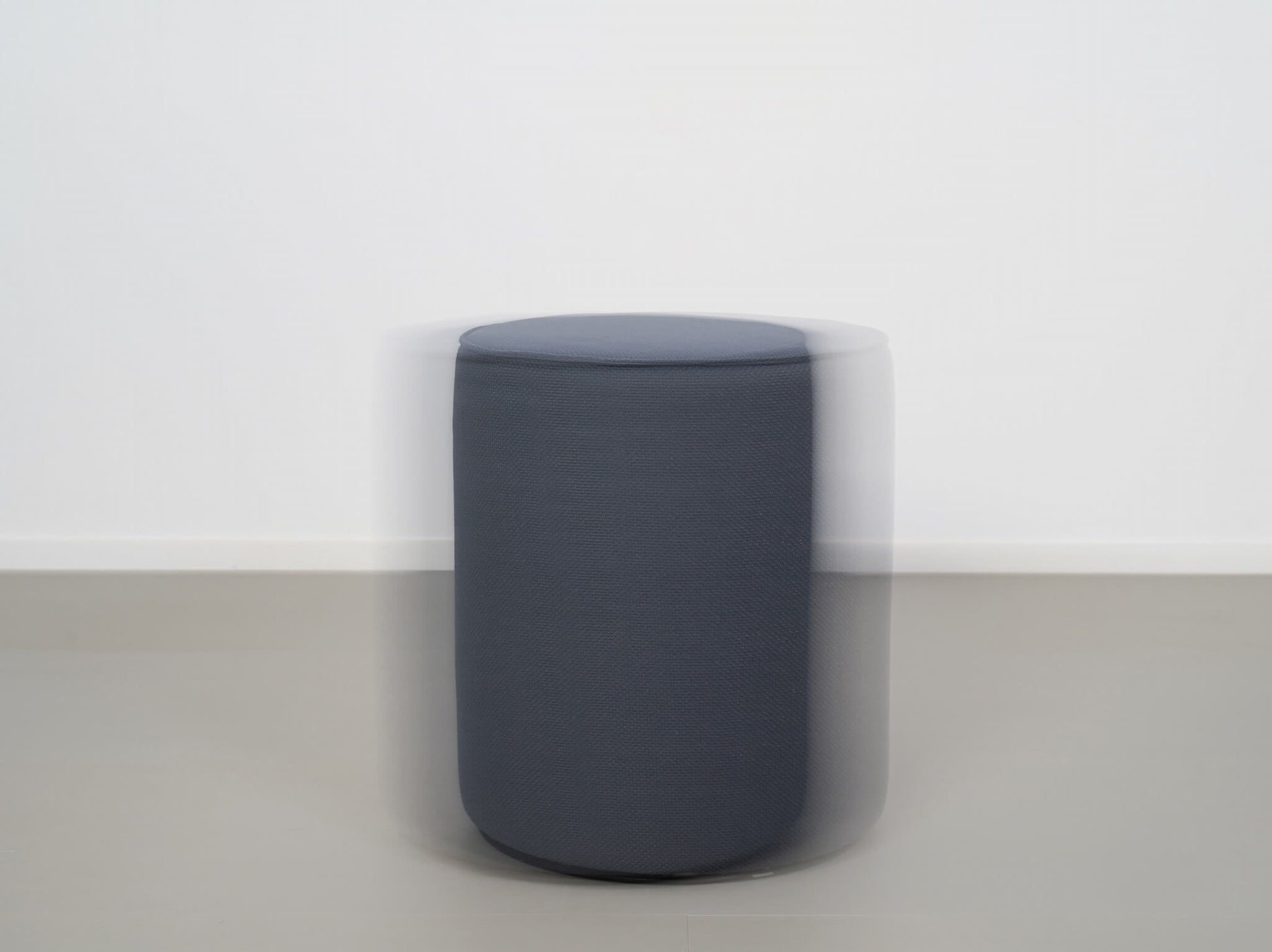 ノルのロックウェル・アンスクリプテッドスツール