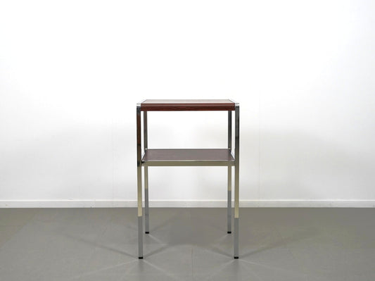 ローズウッド調の日本製シェルフ