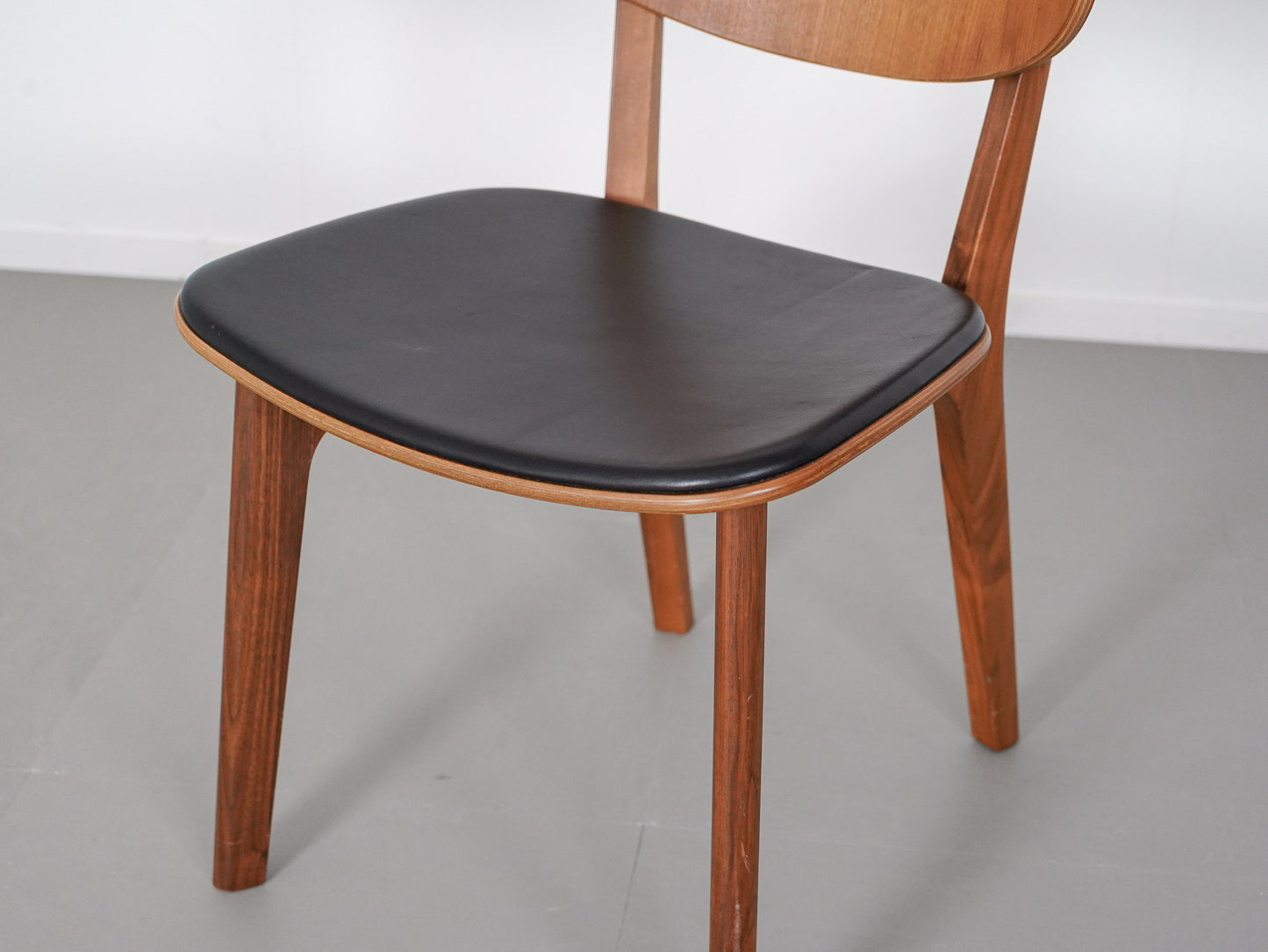 ラウンディッシュ チェア ウォールナット レザー マルニ木工 深澤直人 / Roundish Chair Maruni Collection Naoto Fukasawa