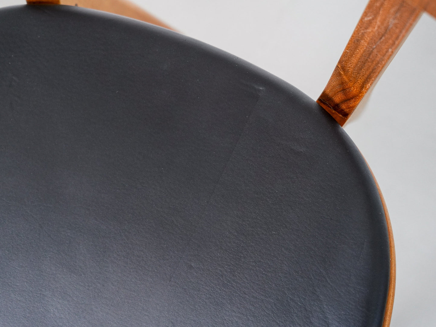 ラウンディッシュ チェア ウォールナット レザー マルニ木工 深澤直人 / Roundish Chair Maruni Collection Naoto Fukasawa