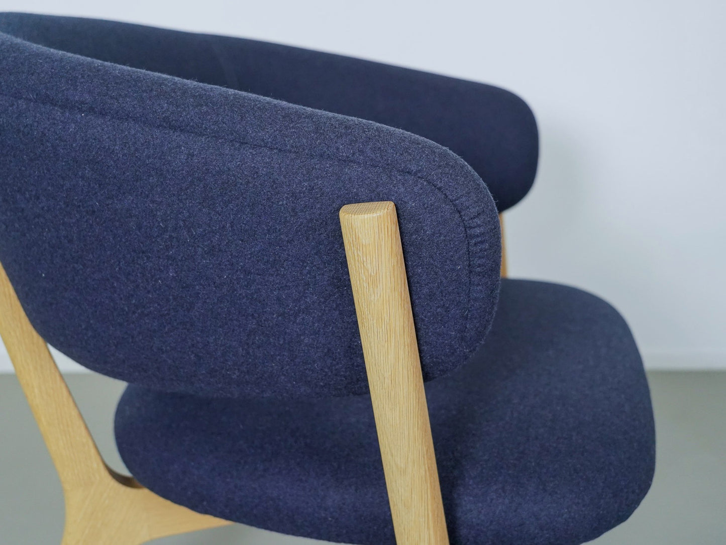 ラウンディッシュ ラウンジチェア オーク クヴァドラ マルニ木工 深澤直人 / Roundish Lounge Chair Maruni Collection Naoto Fukasawa