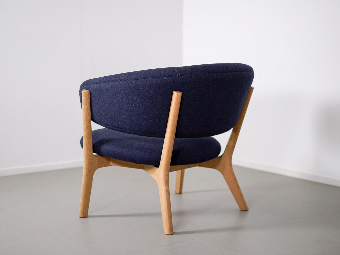ラウンディッシュ ラウンジチェア オーク クヴァドラ マルニ木工 深澤直人 / Roundish Lounge Chair Maruni Collection Naoto Fukasawa
