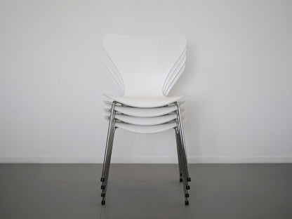 セブンチェア ホワイト カラードアッシュ フリッツ・ハンセン アルネ・ヤコブセン / Seven Chair White Fritz Hansen Arne Jacobsen 在庫4→3