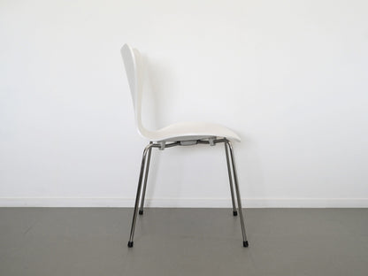 セブンチェア ホワイト カラードアッシュ フリッツ・ハンセン アルネ・ヤコブセン / Seven Chair White Fritz Hansen Arne Jacobsen 在庫4→3