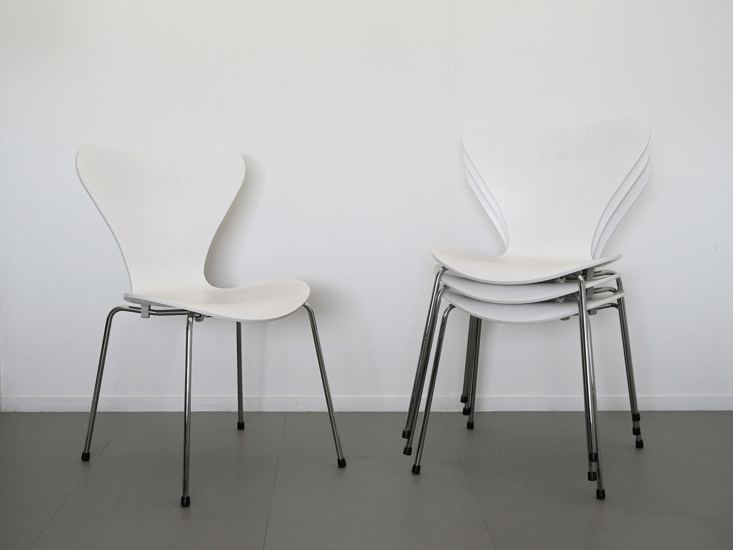セブンチェア ホワイト カラードアッシュ フリッツ・ハンセン アルネ・ヤコブセン / Seven Chair White Fritz Hansen Arne Jacobsen 在庫4→3