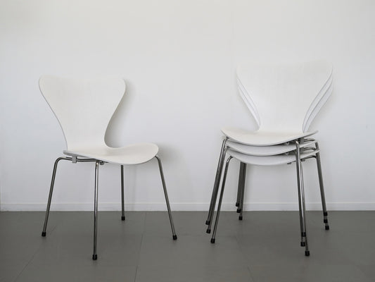 セブンチェア ホワイト カラードアッシュ フリッツ・ハンセン アルネ・ヤコブセン / Seven Chair White Fritz Hansen Arne Jacobsen 在庫4→2