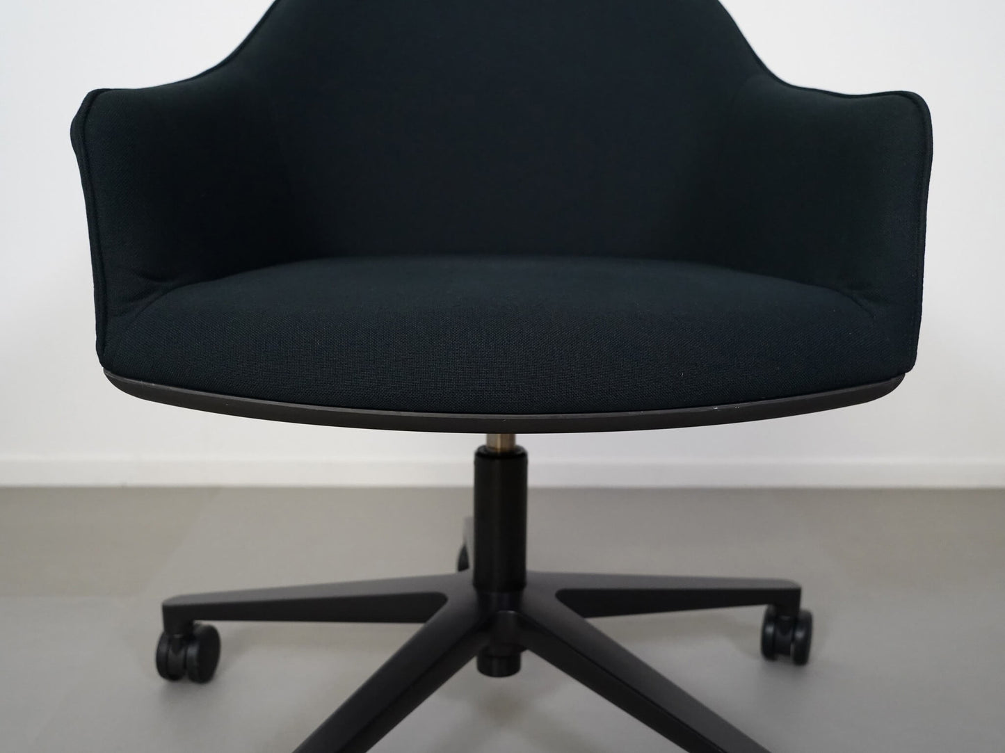 ソフトシェル チェア ５スターベース 昇降 キャスター ネイビー ロナン＆エルワン・ブルレック ヴィトラ / Softshell Chair 5-Star Base Ronan & Erwan Bouroullec