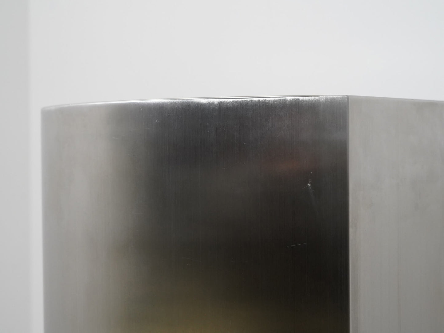 ステンレス ディスプレイスタンド カウンター コンソール ヘアライン / Stainless Steel Display Pedestal Counter Console