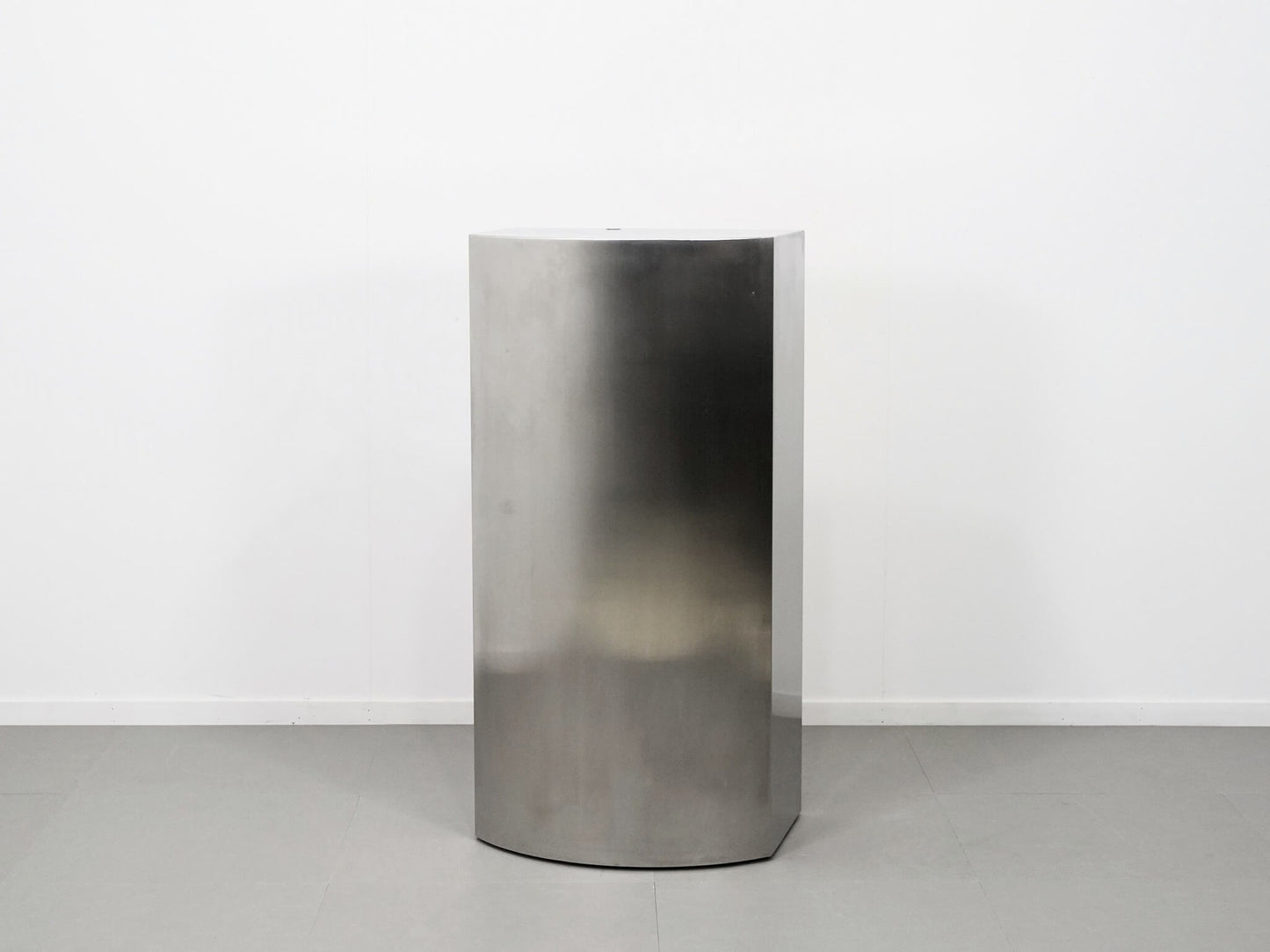 ステンレス ディスプレイスタンド カウンター コンソール ヘアライン / Stainless Steel Display Pedestal Counter Console