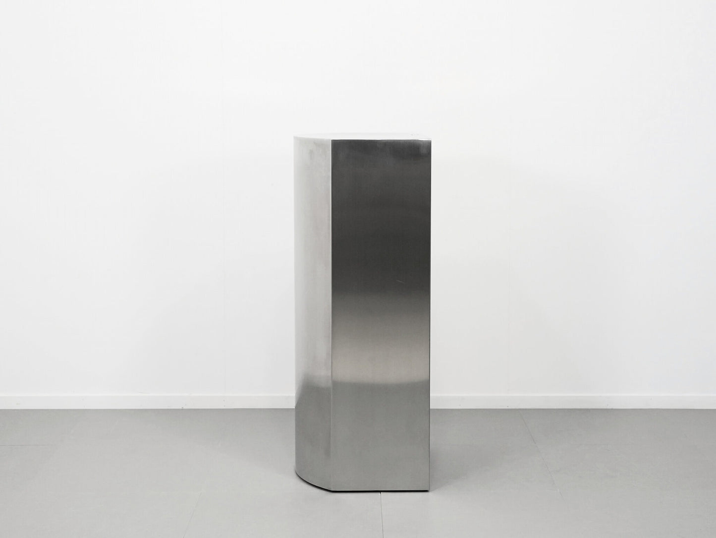 ステンレス ディスプレイスタンド カウンター コンソール ヘアライン / Stainless Steel Display Pedestal Counter Console