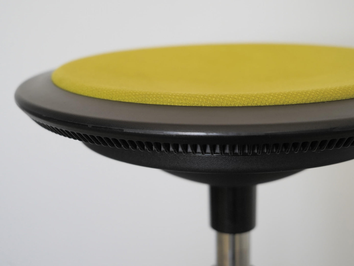スティッツ 昇降スツール ハーフシーティングチェア ウィルクハーン / Stitz Stool Wilkhahn 在庫3→2