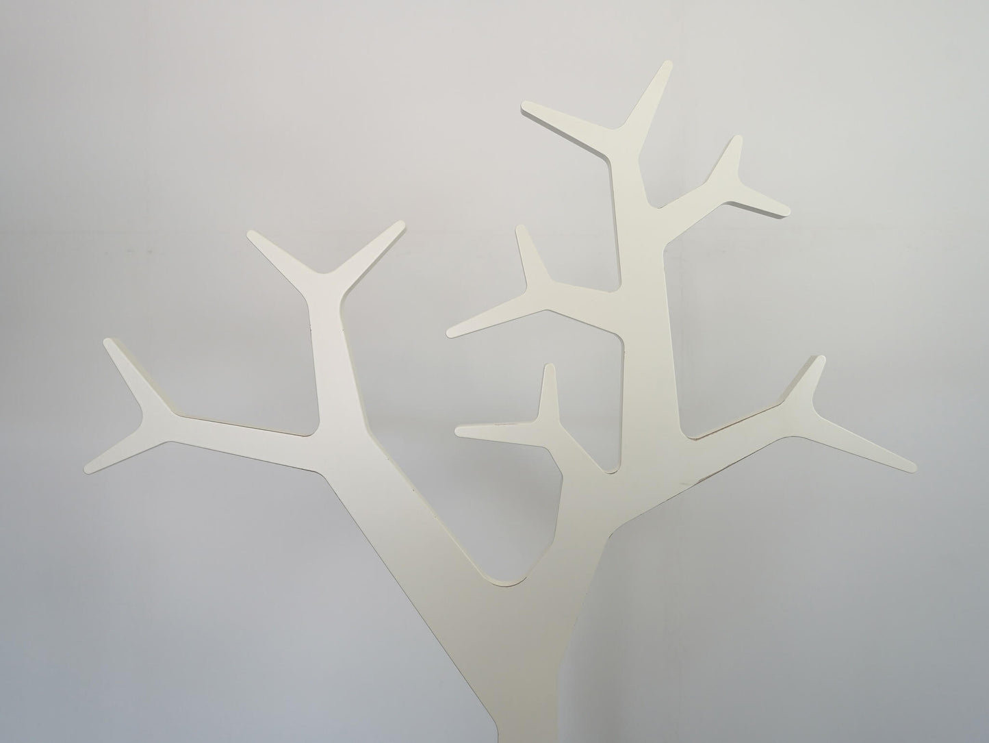 スウェデッセ ツリーコートラック マイケル・ヤング カトリン・オリーナ / SWEDESE Tree Coat Stand Michael Young Katrin Olina