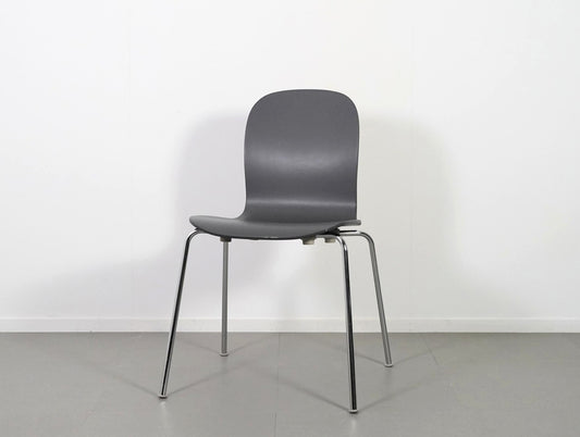 ジャスパーモリソンがデザインしたカッペリーニのテートチェア・スタッキング