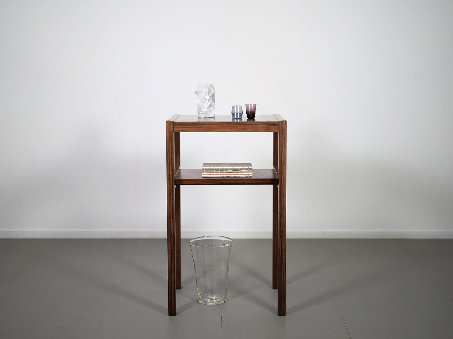 天童木工のローズウッドを使用したシェルフ・サイドテーブル