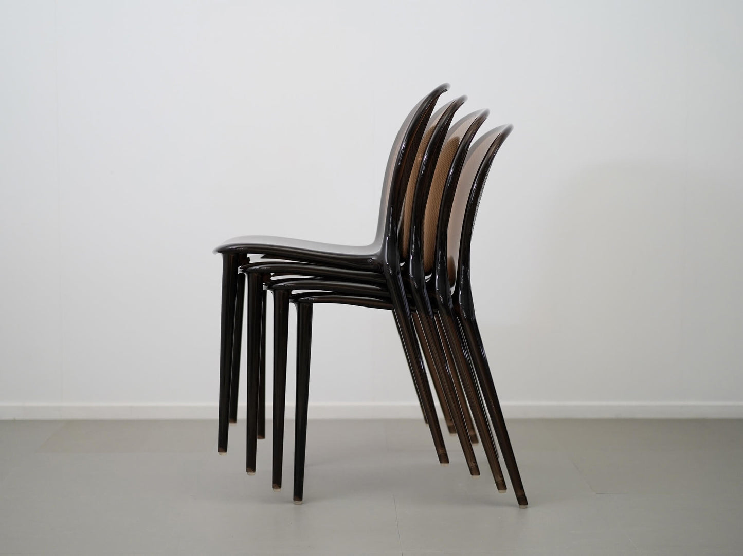 パトリックジュアンがデザインしたカルテルのタリヤチェア